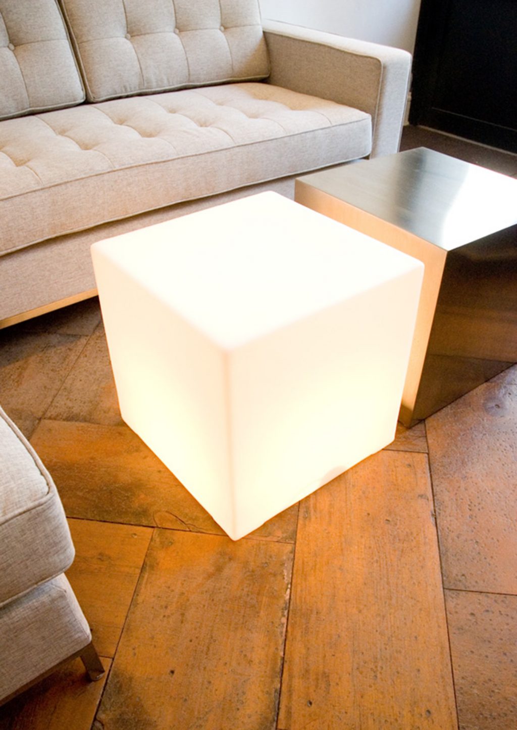Acrylic cube lighting (1)